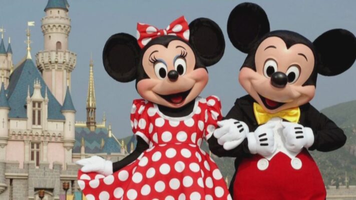 Dressing Up at Disney World: What You Need to Know About Cosplay